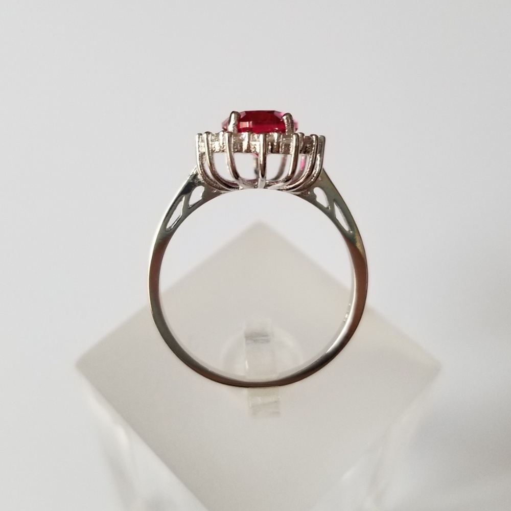That Ruby Ring - Picture 6 of 9
